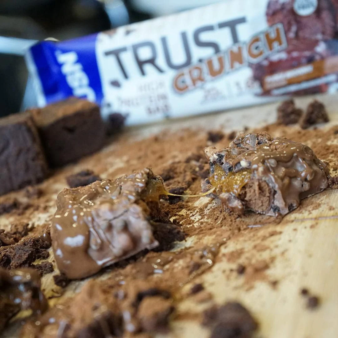 USN Trust Crunch Fudge Brownie Flavour High Protein Bar 60g - Case of 12 - Image 2
